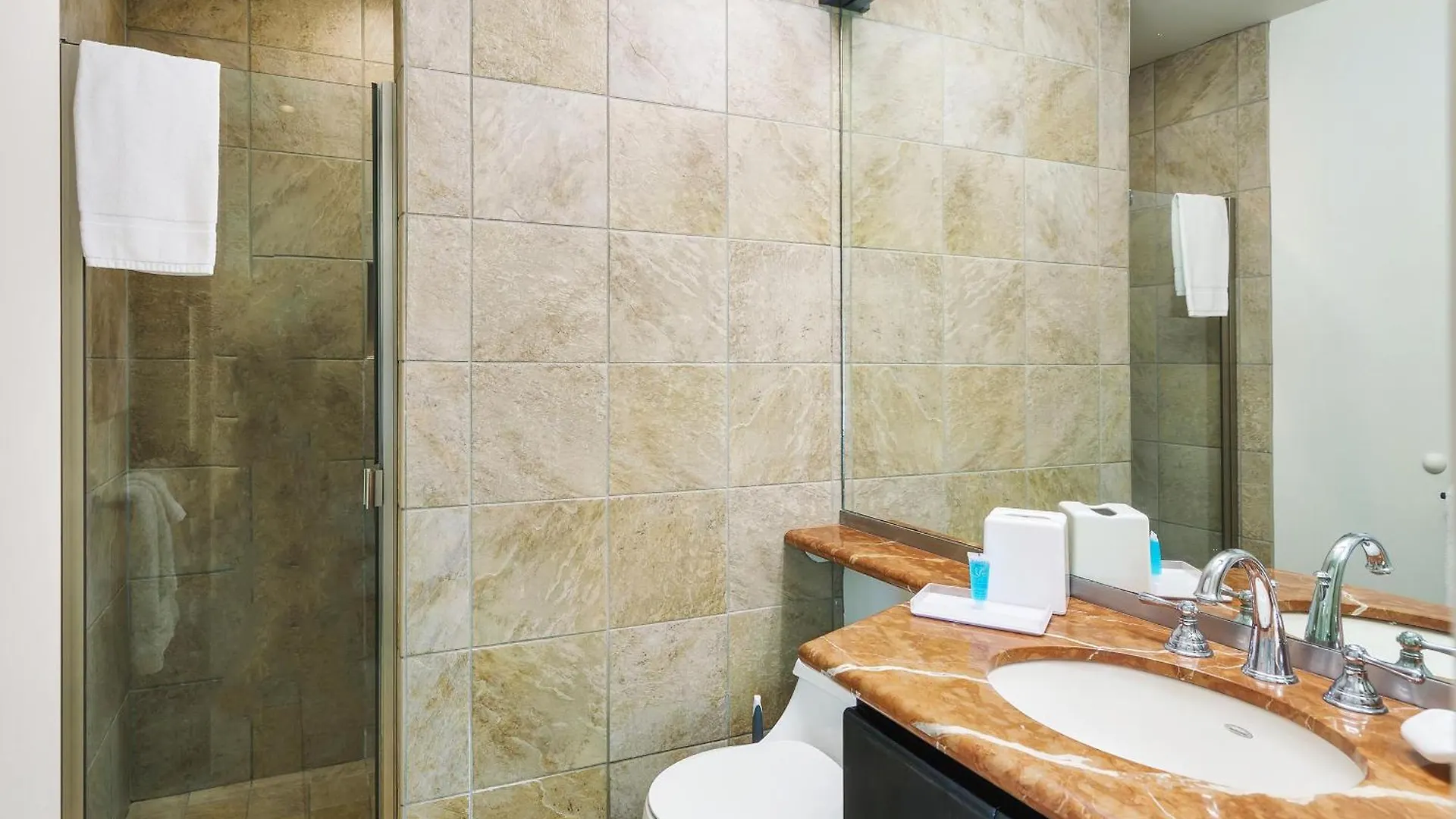 Palms At Wailea 801, Luxurious 1Bedroom, 2 Bath بيت للعطل